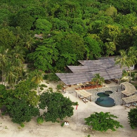 Metita Beach & Dive Resort Daruba Экстерьер фото