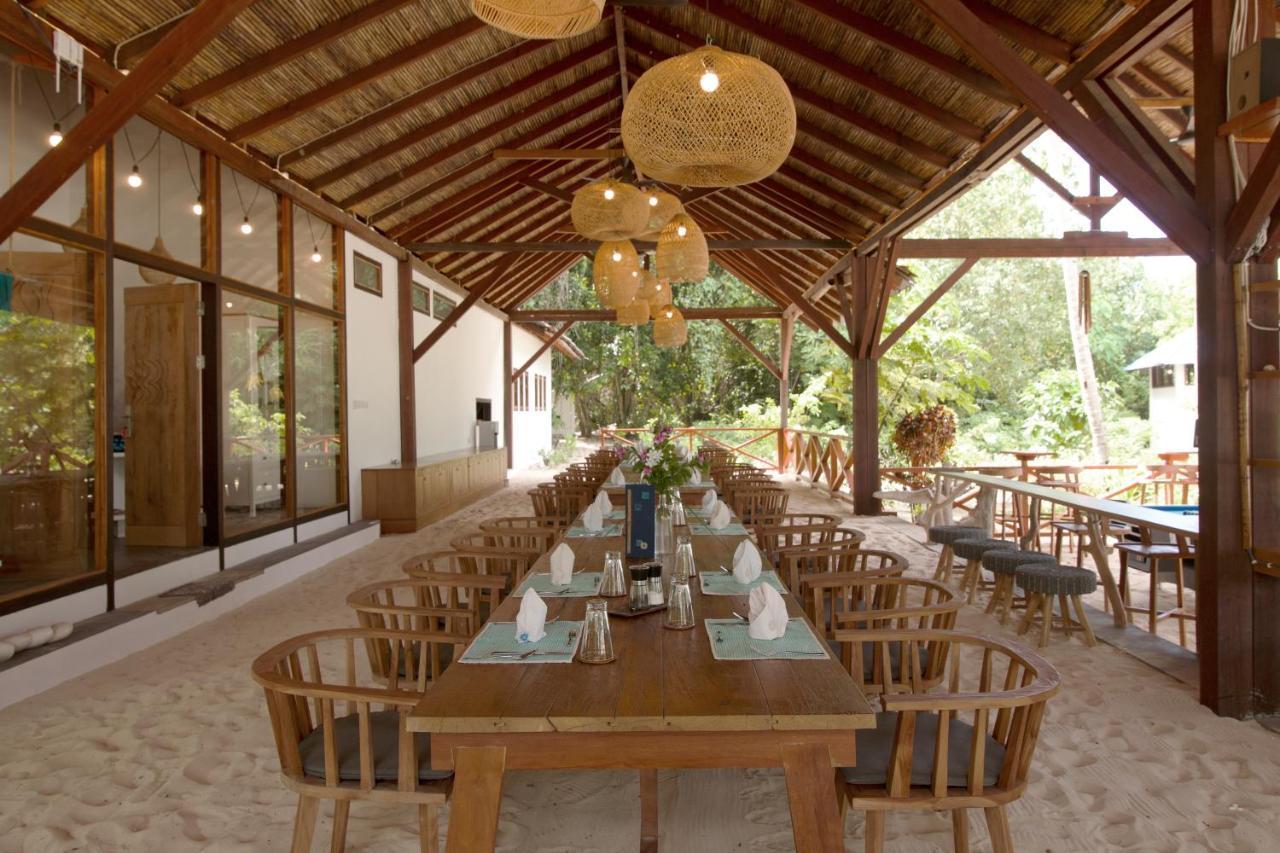 Metita Beach & Dive Resort Daruba Экстерьер фото