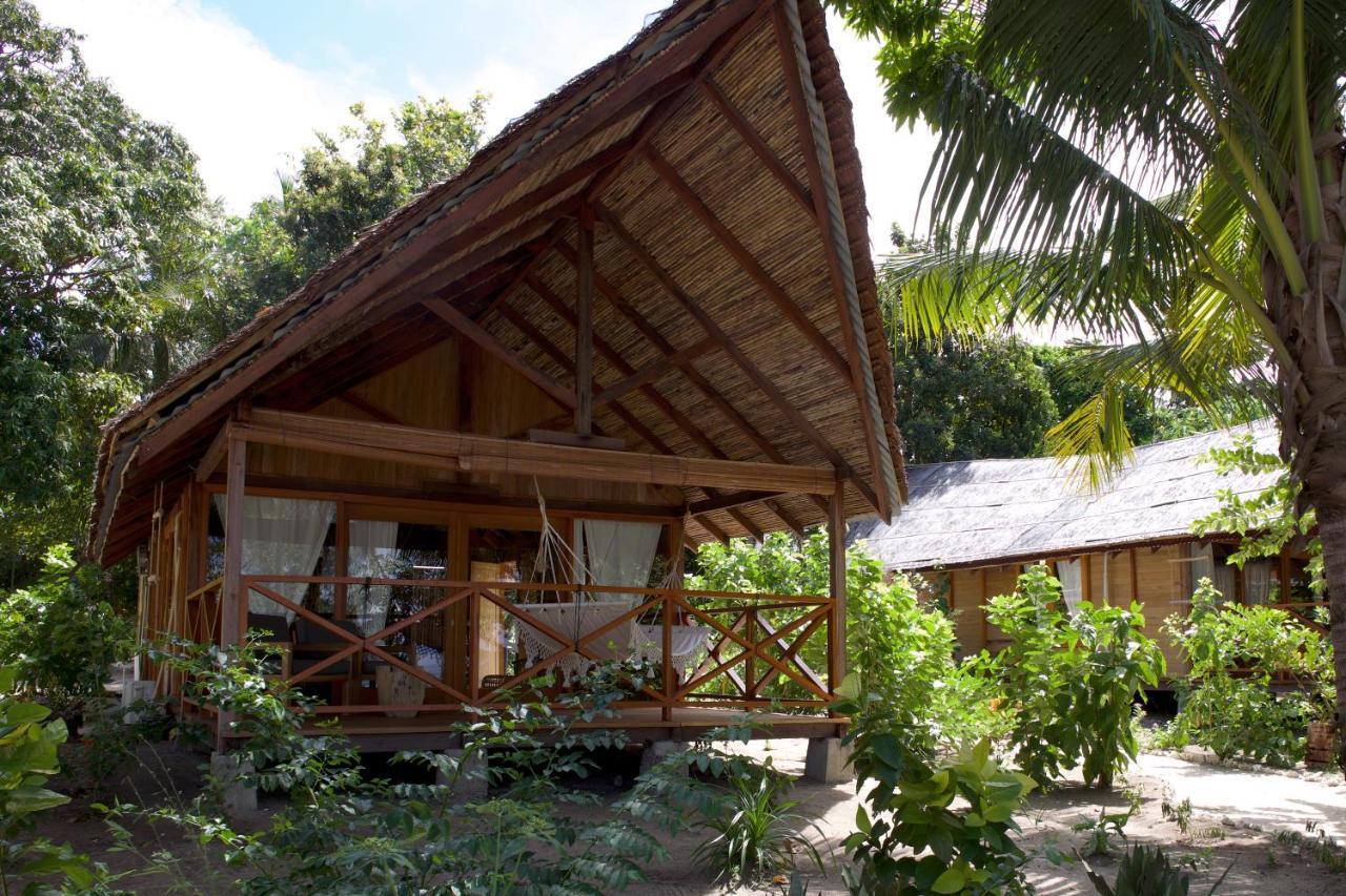 Metita Beach & Dive Resort Daruba Экстерьер фото